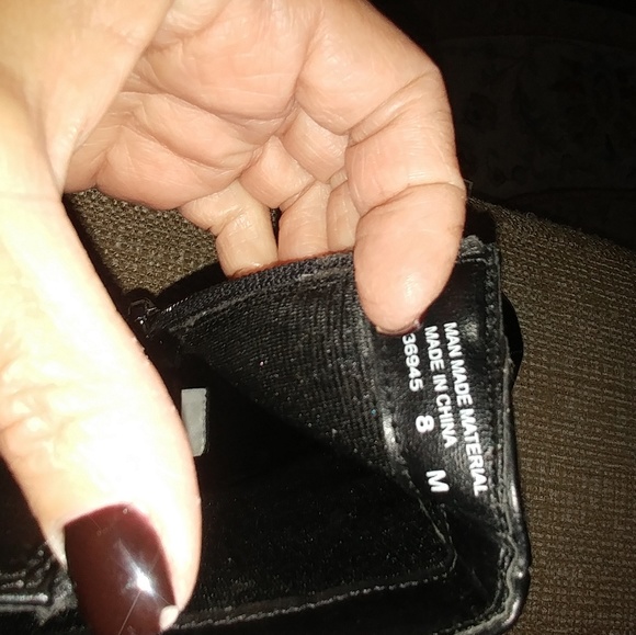 BLACK BOOTS - Picture 4 of 4